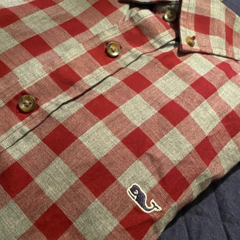 Vineyard vines